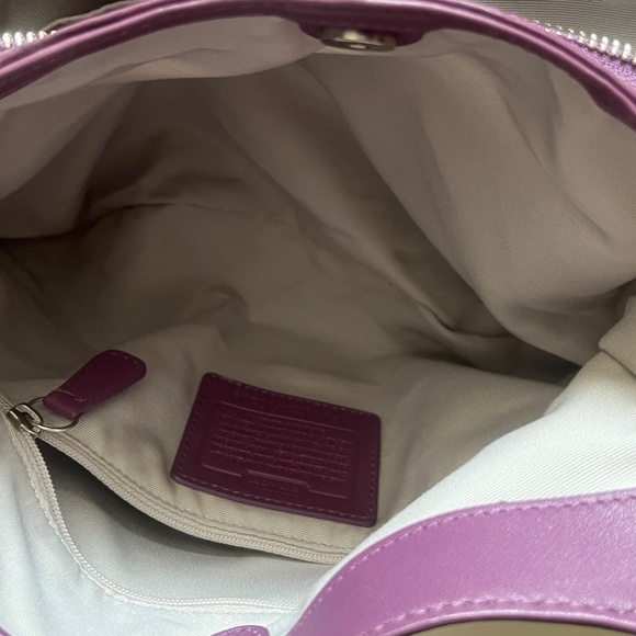 LIKE NEW Coach Soho Leather Hobo Bag - Picture 2 of 16